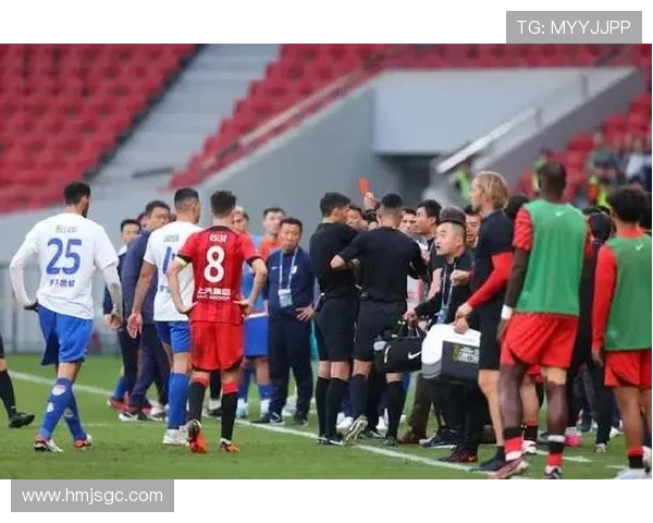 西安飞盘队与成都飞盘队赛后复盘分析比赛节奏与战术对抗